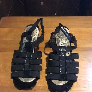 Black sandals with heels